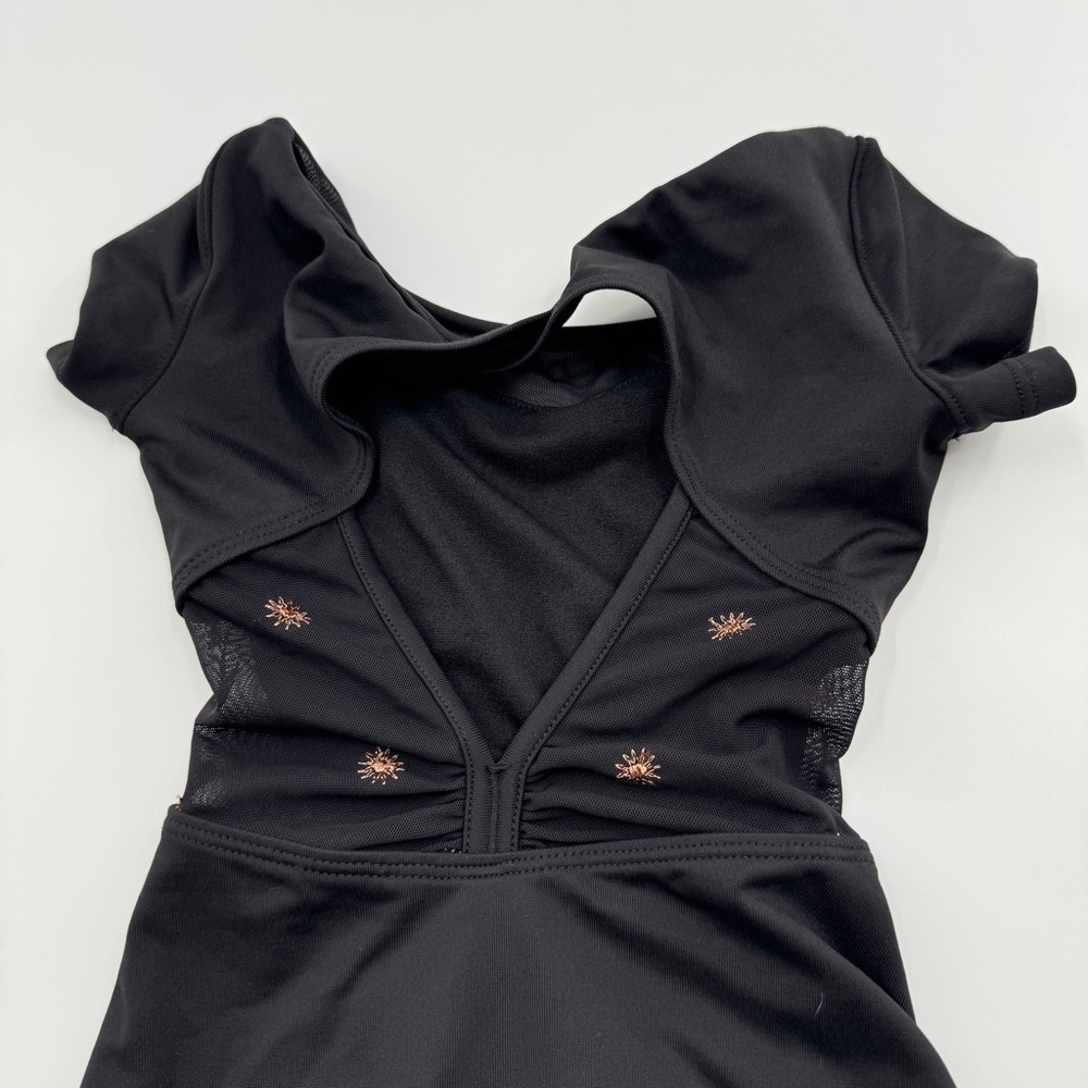 Bloch Kids Black Dance Leotard | Open Back Mesh Detail | Short Sleeve | Size 4–6 - Picture 3 of 6